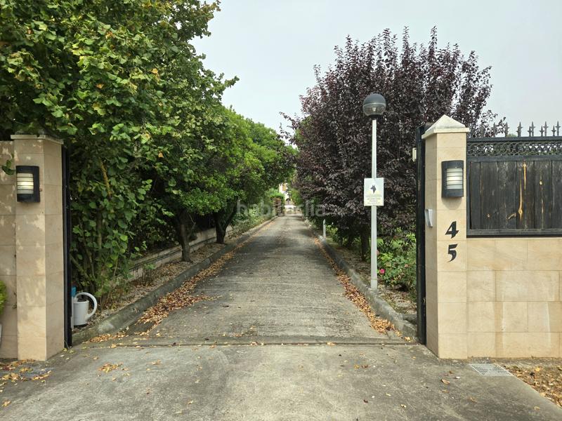 Foto 113da0b5-cf72-4888-90f1-3595e9948408. Casa se presenta una magnífica oportunidad para aquellos que buscan una vivienda espectacular en un entorno idílico. esta impresionante en Nalda