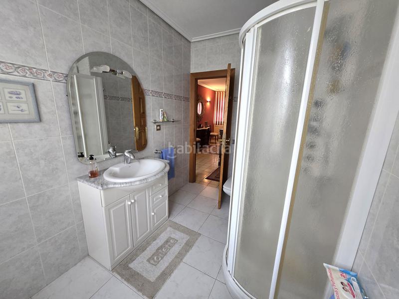 Foto 2c50022b-eb07-443f-964c-c7edbeebcedb. Casa se presenta una magnífica oportunidad para aquellos que buscan una vivienda espectacular en un entorno idílico. esta impresionante en Nalda