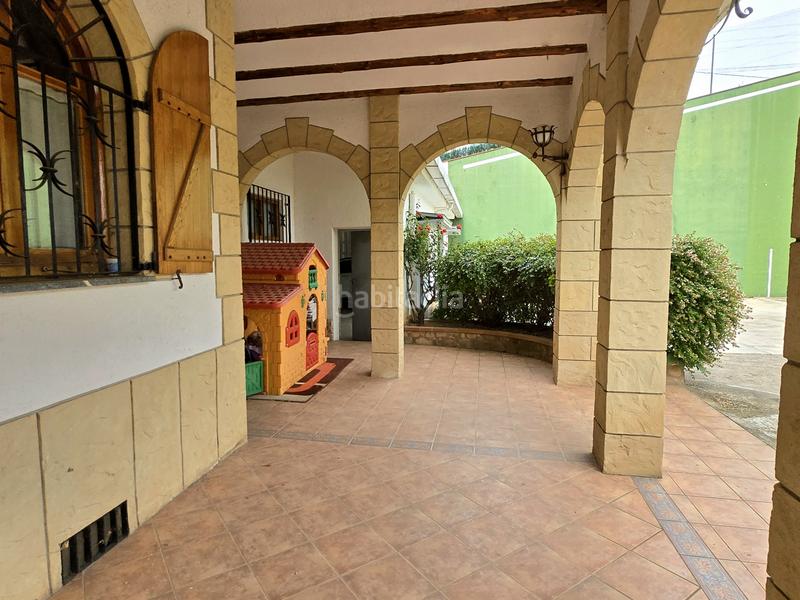 Foto 462f998d-b37d-4110-bdb7-4ddddc6f86cc. Casa se presenta una magnífica oportunidad para aquellos que buscan una vivienda espectacular en un entorno idílico. esta impresionante en Nalda