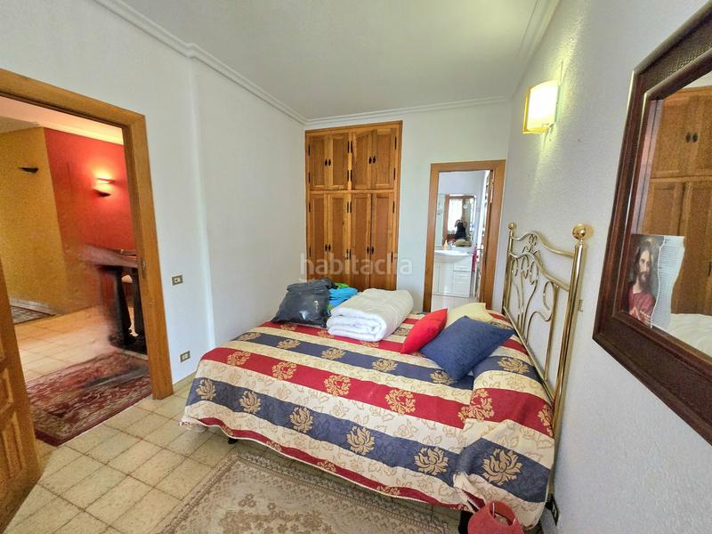 Foto 51af4677-a78f-4863-9599-30bf6a1adab0. Casa se presenta una magnífica oportunidad para aquellos que buscan una vivienda espectacular en un entorno idílico. esta impresionante en Nalda