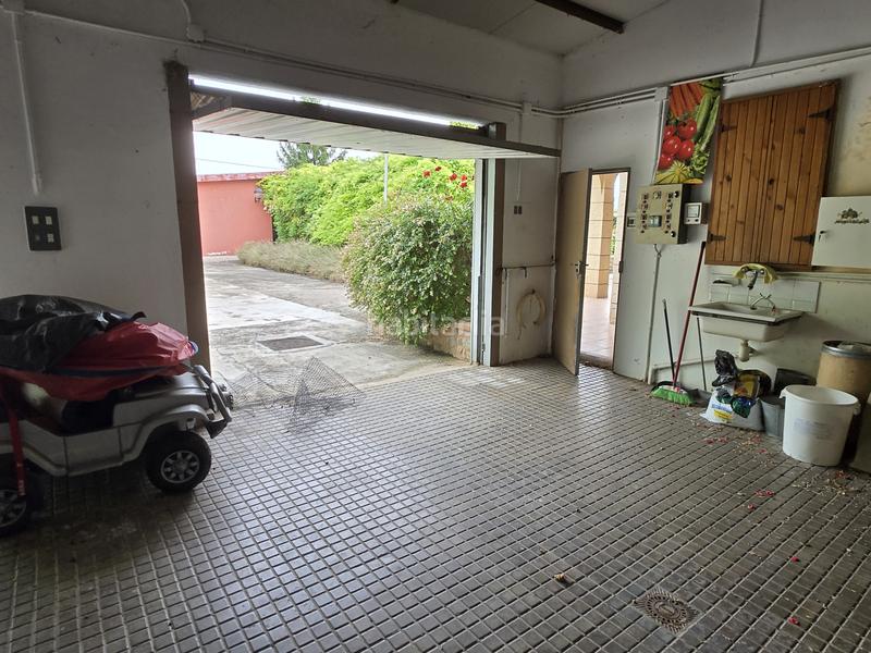 Foto 59a0e71c-8a8a-41c6-8927-e356b1a46247. Casa se presenta una magnífica oportunidad para aquellos que buscan una vivienda espectacular en un entorno idílico. esta impresionante en Nalda