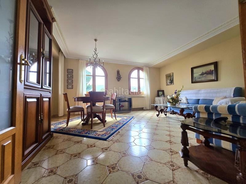 Foto 5f673b22-7d72-4555-94fa-215fa3ee2d76. Casa se presenta una magnífica oportunidad para aquellos que buscan una vivienda espectacular en un entorno idílico. esta impresionante en Nalda