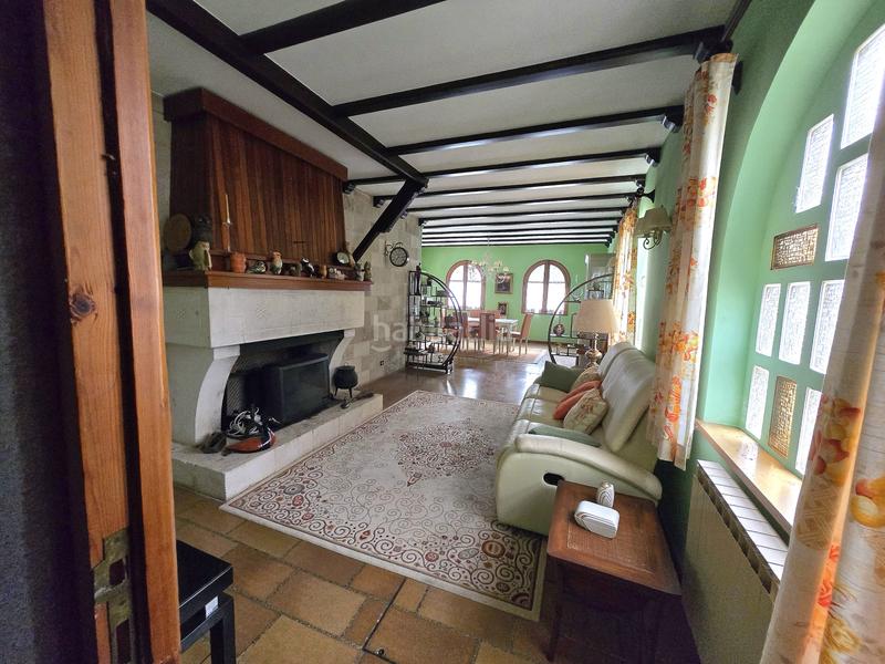 Foto 67f24cf4-768a-4ae8-8a00-523501366369. Casa se presenta una magnífica oportunidad para aquellos que buscan una vivienda espectacular en un entorno idílico. esta impresionante en Nalda