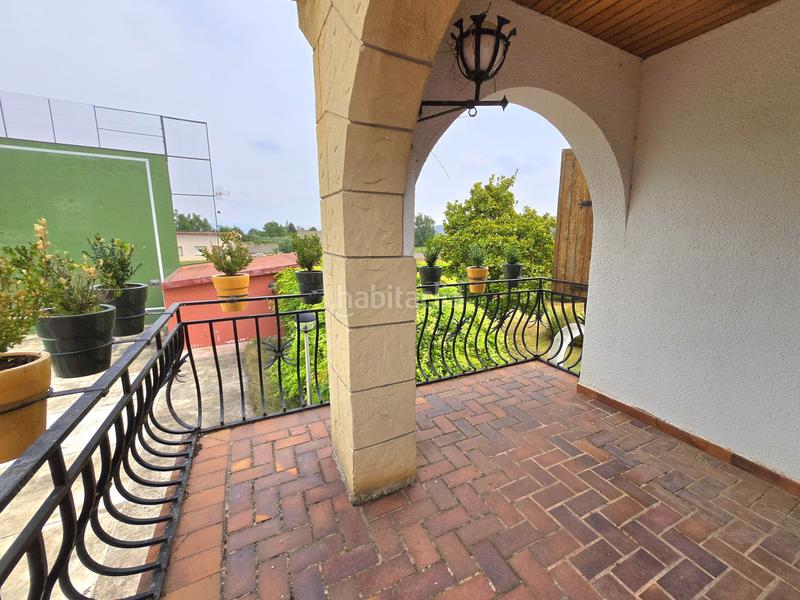 Foto 86d47a2d-dc7c-46fb-a7cc-2bfa9ef63566. Casa se presenta una magnífica oportunidad para aquellos que buscan una vivienda espectacular en un entorno idílico. esta impresionante en Nalda