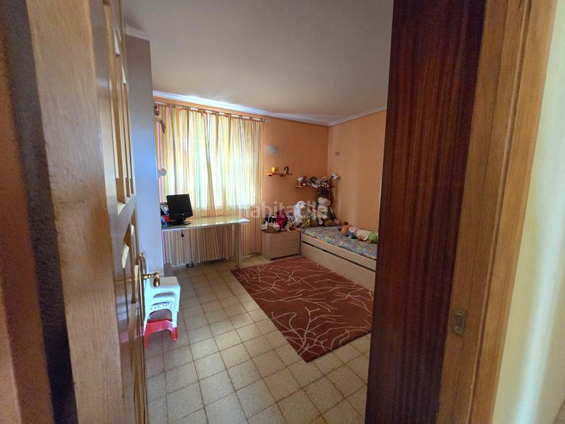 Foto 8ac606e4-e43b-4b5e-b653-a0ea0d5926db. Casa se presenta una magnífica oportunidad para aquellos que buscan una vivienda espectacular en un entorno idílico. esta impresionante en Nalda