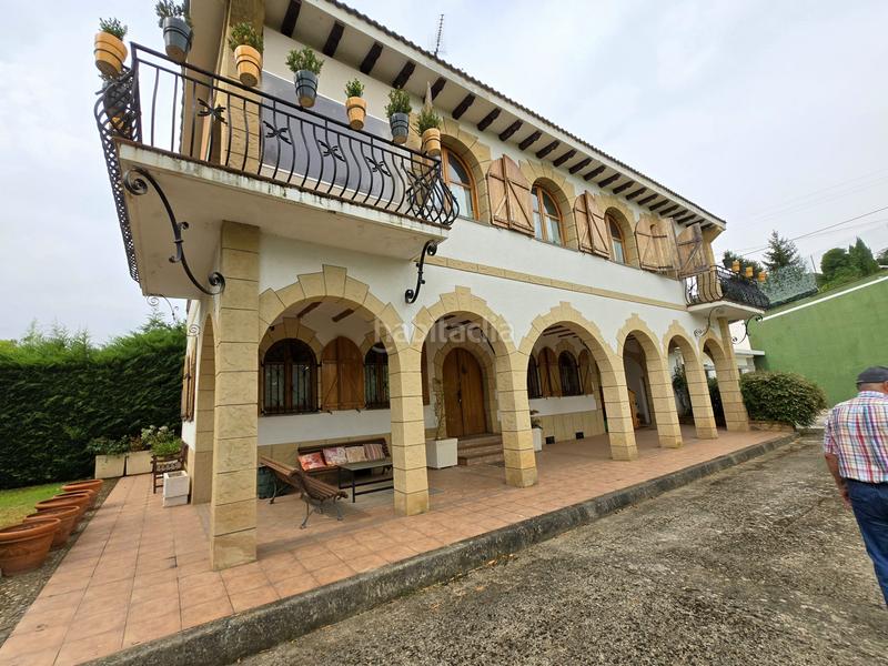 Foto 91a1e420-0da3-4837-b47c-2795461f5d7b. Casa se presenta una magnífica oportunidad para aquellos que buscan una vivienda espectacular en un entorno idílico. esta impresionante en Nalda