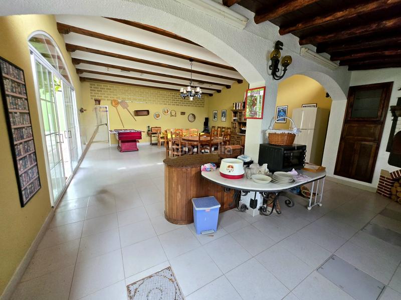 Foto 95ca0373-1a9c-4f2f-9d55-3d5911087d20. Casa se presenta una magnífica oportunidad para aquellos que buscan una vivienda espectacular en un entorno idílico. esta impresionante en Nalda