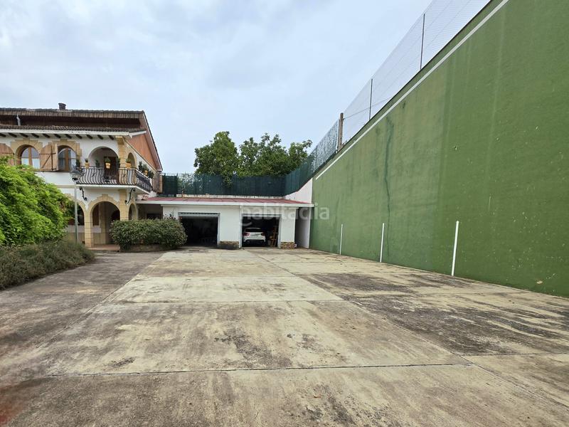 Foto af30f70f-1e36-4bd2-9880-9640fe0d7105. Casa se presenta una magnífica oportunidad para aquellos que buscan una vivienda espectacular en un entorno idílico. esta impresionante en Nalda