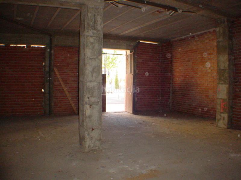 Foto 3a9ee852-53ff-4d60-a2e7-4e4ea4049040. Lloguer local comercial a Cascajos - Piqueras Logroño