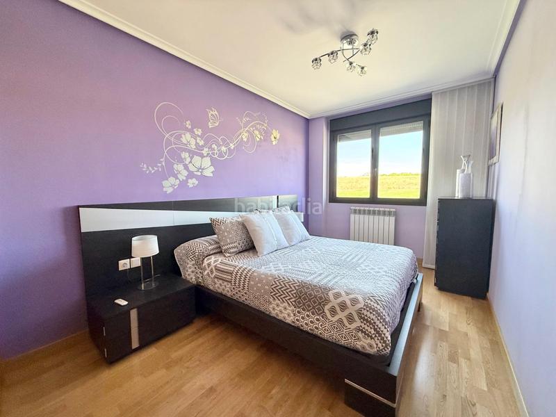 Foto 37e55456-8c29-4200-bd67-15ccded9c47b. Miete etagenwohnung mit heizung parking pool in Portillejo - Valdegastea Logroño