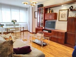 Appartement à San Millán - Ayuntamiento. Piso en centro de 3 habitaciones con garaje