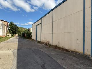 Capannone industriale in Oeste