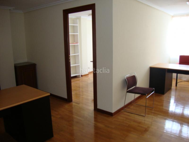 Foto 9c95105f-3a43-4bfe-b721-944d5c420bae. Büro in Gran Via Logroño