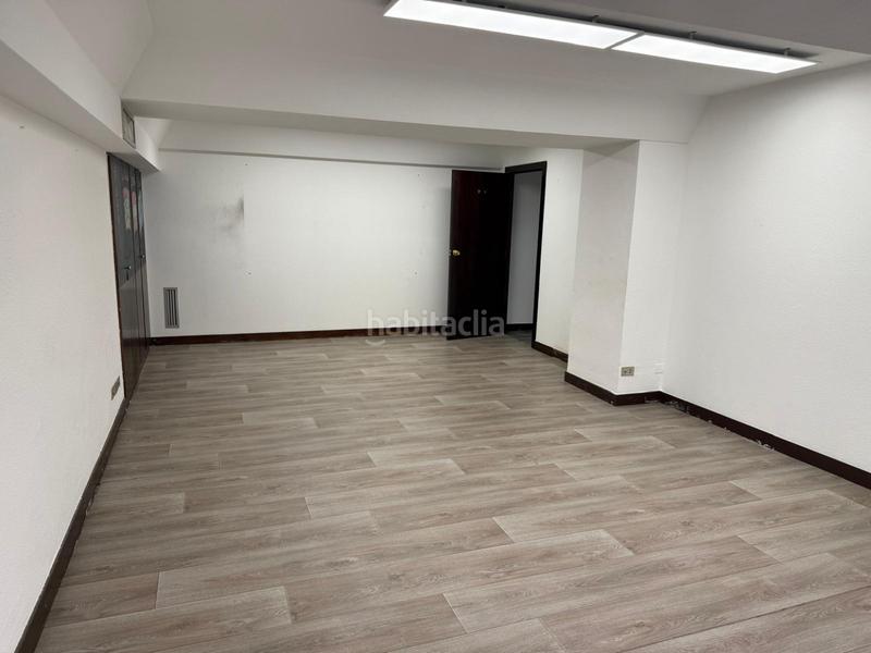 Foto c84c9a4f-a4dc-41b1-8c2c-4dda00eef9d0. Bureau avec chauffage dans Gran Via Logroño