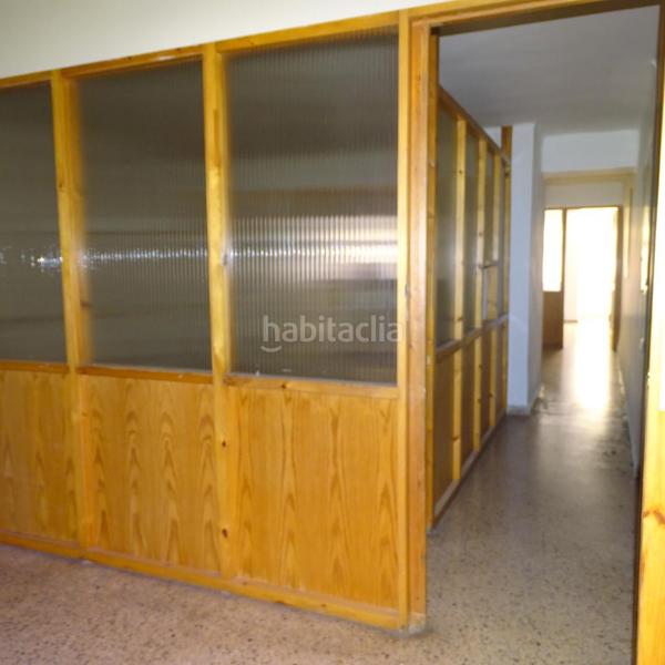 Foto 2126b624-7669-40e1-89c0-2a92223cfaa7. Alquiler oficina  de 90m2.exterior con 2 despachos,baño compartido y calefacción central en Logroño