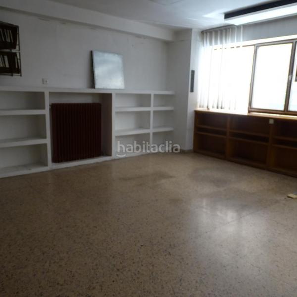 Foto 557291e9-f138-4c1f-a01b-4d38f4afdcf6. Alquiler oficina  de 90m2.exterior con 2 despachos,baño compartido y calefacción central en Logroño