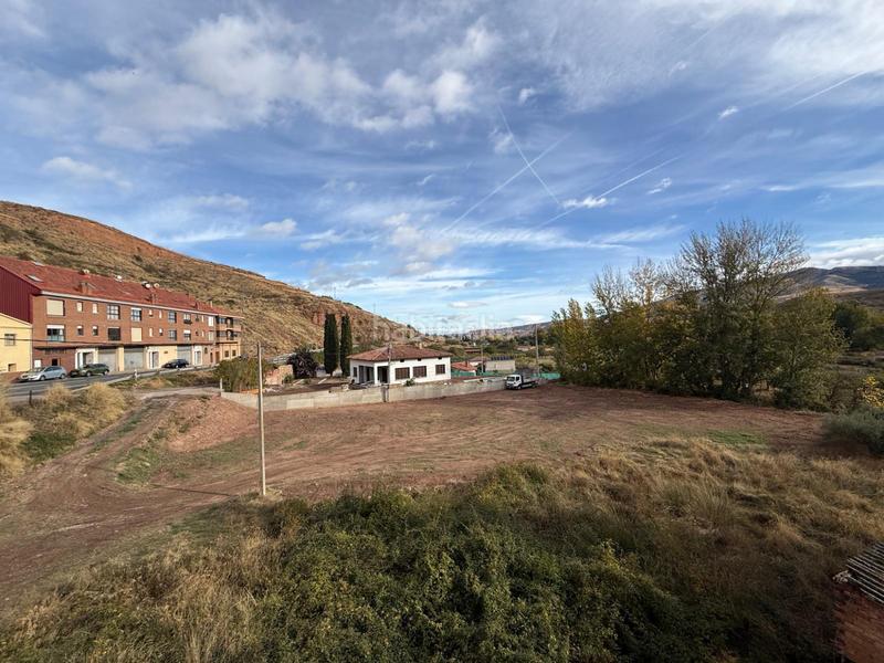 Foto 02779e29-4aec-4f3e-8f2d-71b85d876f57. Miete etagenwohnung mit heizung in Nalda