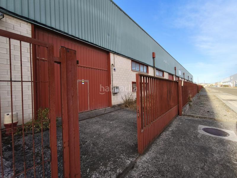 Foto 884eaa65-0bd8-47f5-bce1-766902b995e9. Bâtiment à usage industriel dans Arrúbal