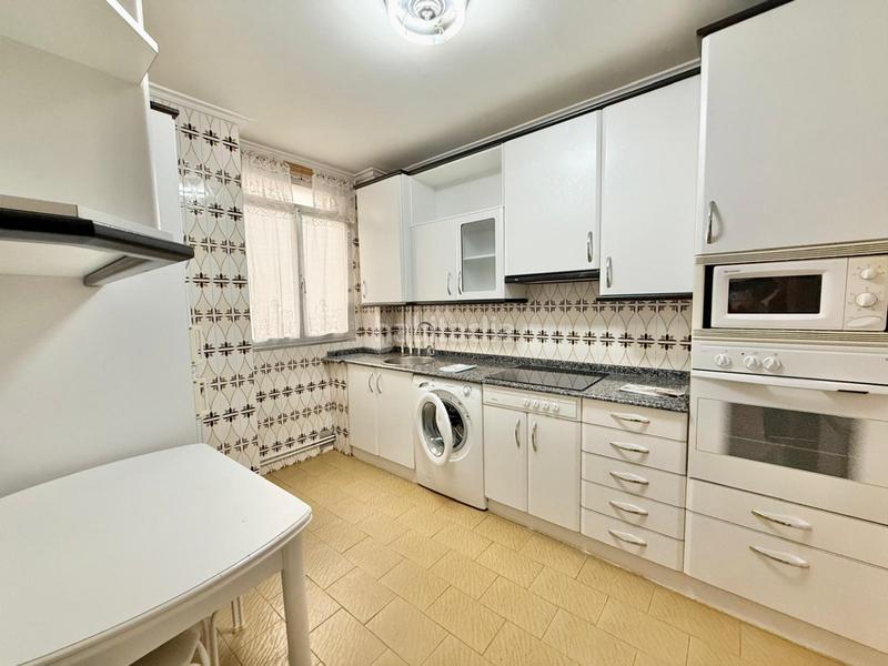 Foto ffde3d48-4409-4a11-93cf-73eb8a8a226c. Lloguer pis amb calefacció a Residencia Logroño