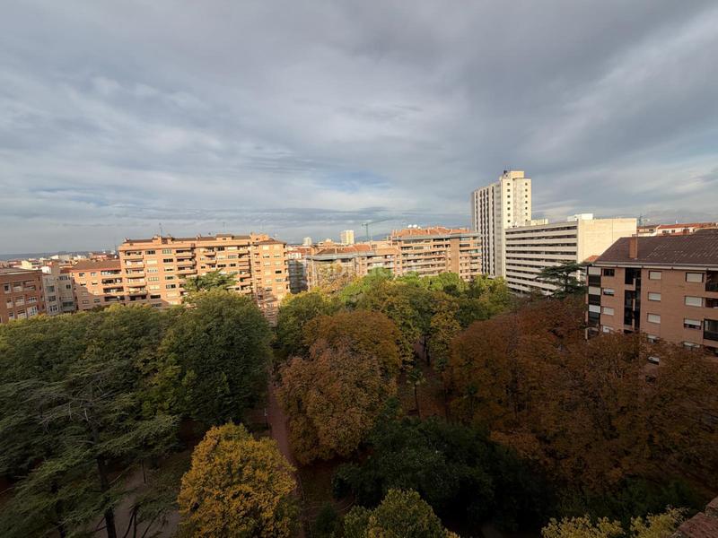 Foto 82e022e7-fbd7-431c-8c7e-fc7cd8174a9d. Lloguer pis amb calefacció a Gran Via Logroño