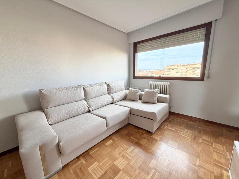Foto f2273ade-9f47-4a50-8764-94b30eb6049e. Miete etagenwohnung mit heizung in Gran Via Logroño