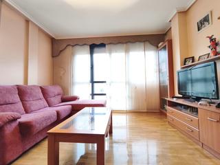 Pis a Villamediana de Iregua. En exclusiva! se ofrece a la venta un magnífico piso en la encan