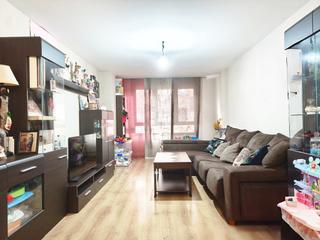 Etagenwohnung in Lardero. Descubra el hogar de sus sueños en lardero! presentamos un magní