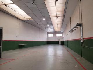 Nau industrial a La Portalada - Varea. Nave de 378 m ubicada en el polígono la portalada con patio de 2