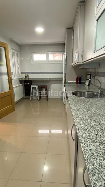 Foto 6e6472b3-0080-4e2e-859a-78f3f45281ec. Casa adossada amb calefacció aparcament a Alesanco