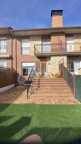 Foto 73886c9f-a8ef-4391-a1a7-c6093eeeed16. Casa adossada amb calefacció aparcament a Alesanco