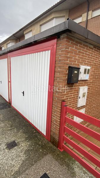 Foto 92b16b73-bb3b-4263-84ce-fab70423a5c2. Casa adossada amb calefacció aparcament a Alesanco