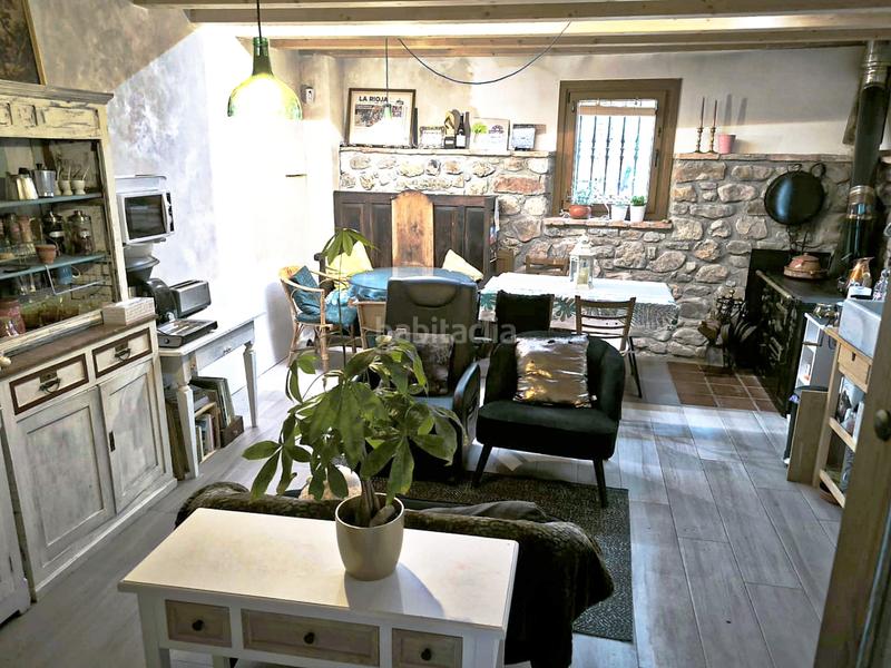 Foto 91ca3feb-0b54-4180-863c-44a4bff8df2a. Maison jumelée avec chauffage dans Brieva de Cameros