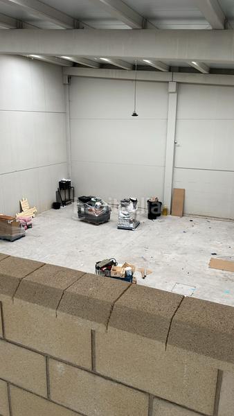 Foto 0a4b77c5-7783-46df-aa41-b2738221807c. Lloguer nau industrial a Alberite