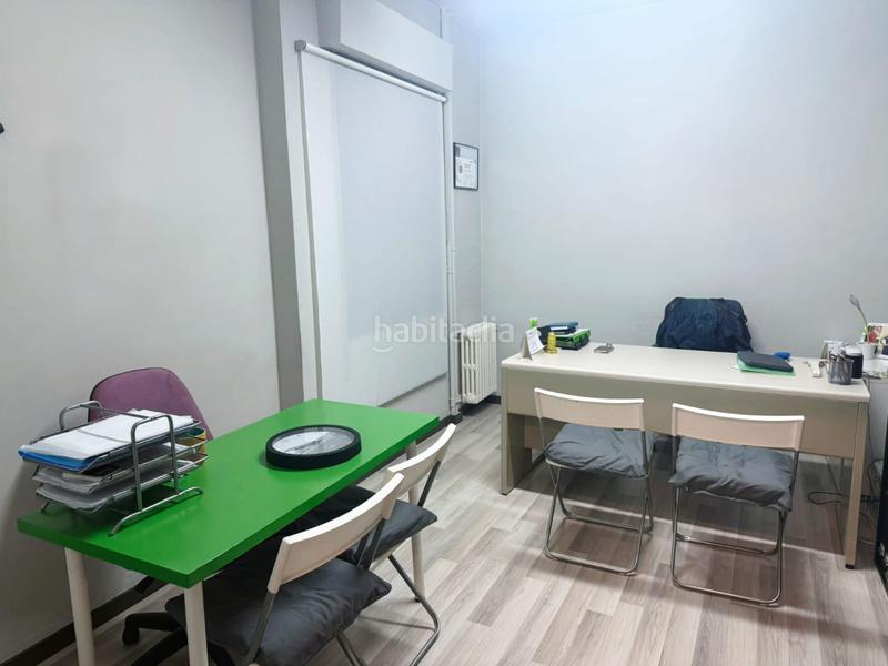 Foto 4ab5a69a-ebca-4adc-8b59-f3e07021b026. Miete büro mit heizung in Gran Via Logroño
