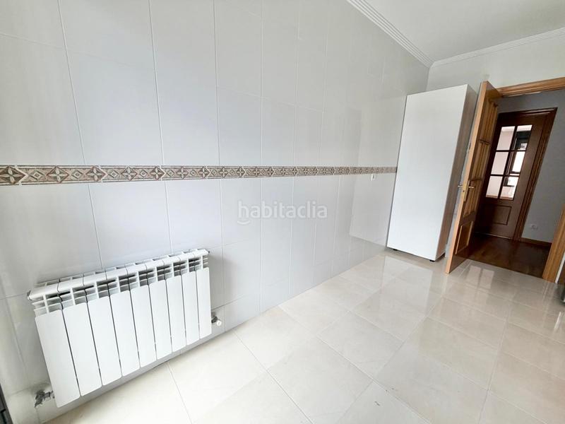 Foto 85acaec1-b146-454c-8a26-c3bf5e94103a. Lloguer pis amb calefacció aparcament a San Millán - Ayuntamiento Logroño