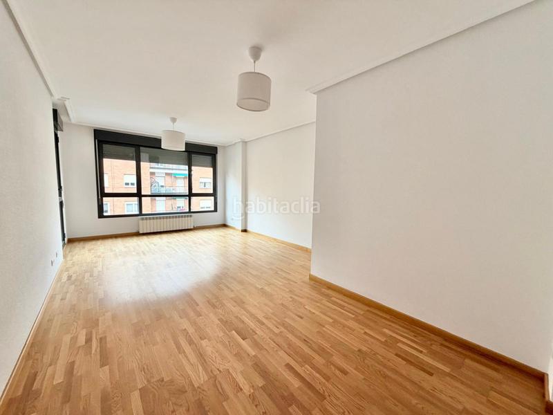 Foto 566ba4b9-73a9-448f-b84b-4e8f25bb5d62. Location appartement avec chauffage parking dans San Millán - Ayuntamiento Logroño