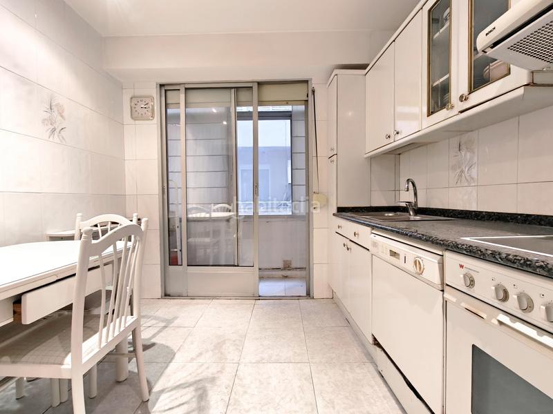 Foto b3a4d917-980f-4f80-8338-c8d7f28109a7. Pis amb calefacció a Gran Via Logroño