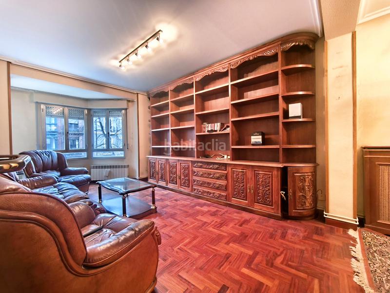 Foto cb41b494-3f9f-4991-9b5b-06ac41d5206c. Pis amb calefacció a Gran Via Logroño