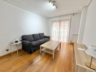 Location Appartement à Gran Via. 127969 exclusivo piso en alquiler en el centro de logroñoen plen