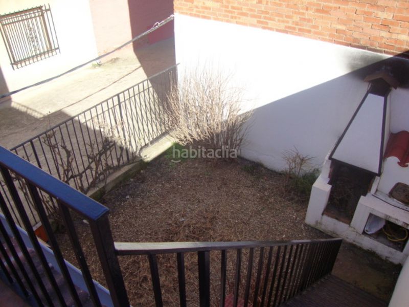 Foto 99dab893-aa37-45bc-b84a-8102a9ffc947. Local comercial a Alberite