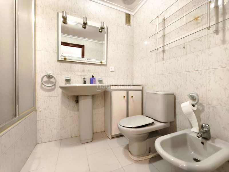 Foto 599f9a42-d77d-4d96-9c6f-0309a7359558. Casa amb calefacció aparcament piscina a Avenida Madrid Logroño