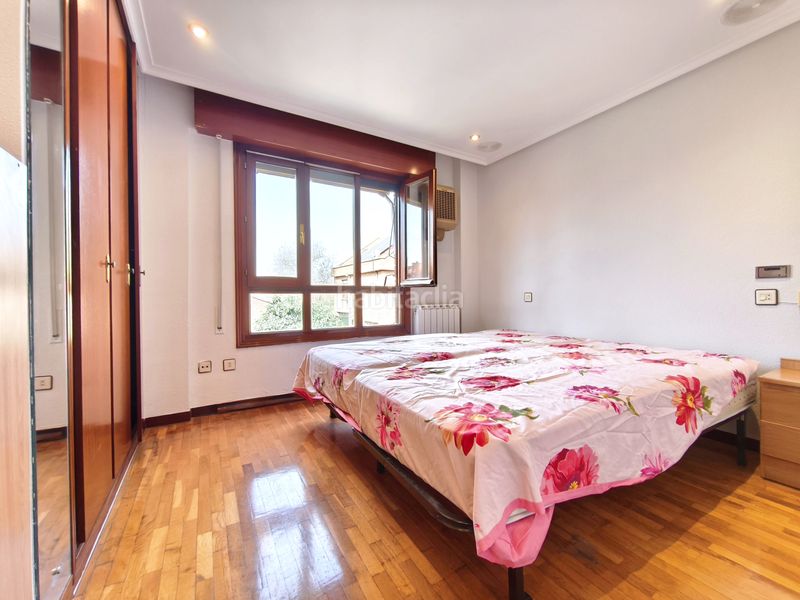 Foto a22a6c12-6071-424a-a120-b39fa5e3b7bb. Casa amb calefacció aparcament piscina a Avenida Madrid Logroño