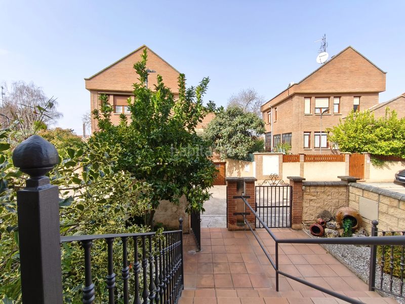 Foto e14f324c-5d0a-4744-924d-d06db177d6d2. Casa amb calefacció aparcament piscina a Avenida Madrid Logroño