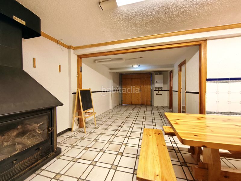 Foto f60bd583-eccb-418d-bd60-2cd7a83e413c. Casa amb calefacció aparcament piscina a Avenida Madrid Logroño