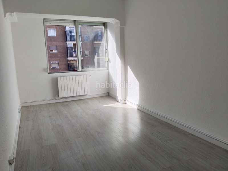 Foto 9823f79a-0a2d-4076-8d25-9a8438cf4fee. Pis amb calefacció a Gran Via Logroño