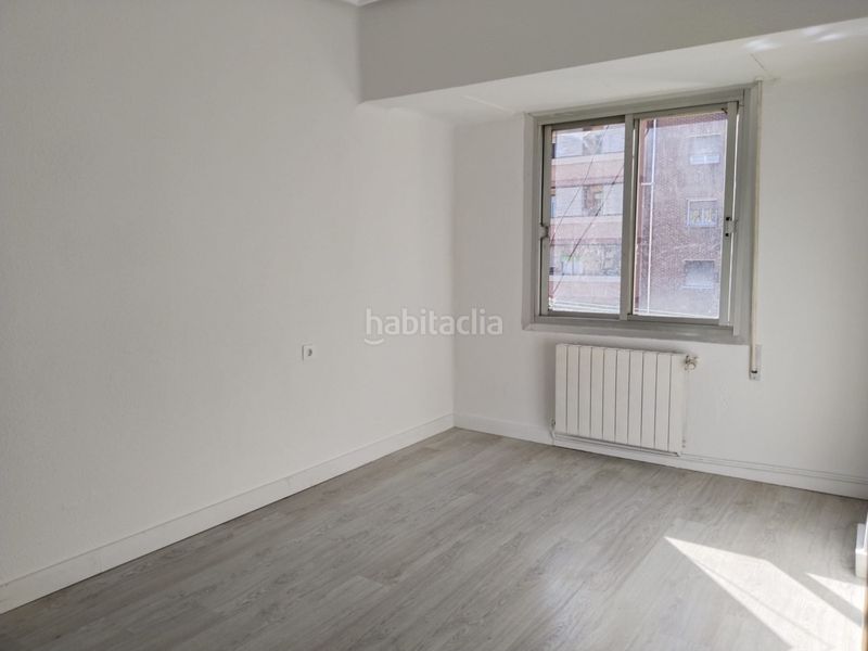 Foto e64f601a-7a20-4c83-8415-b252c7aeb9e0. Pis amb calefacció a Gran Via Logroño