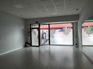 Miete Geschäftsraum in Villamediana de Iregua. Local de fisioterapia en villamediana centro