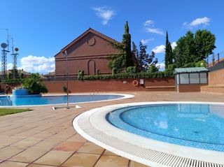 Maison à Avenida Madrid. Elegancia y espacio en el corazón de la guindalera, logroño. le