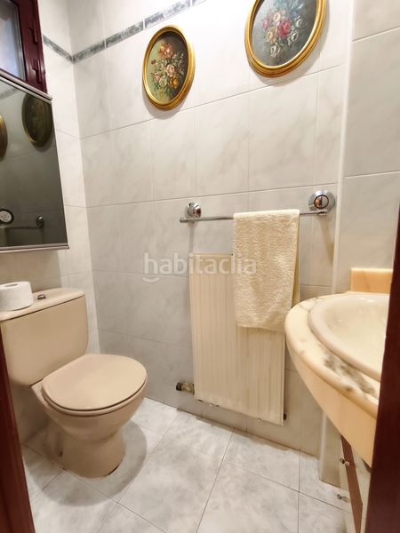 Foto 87a25d74-9177-44d0-bf90-814cefc12b07. Casa amb calefacció aparcament piscina a Avenida Madrid Logroño