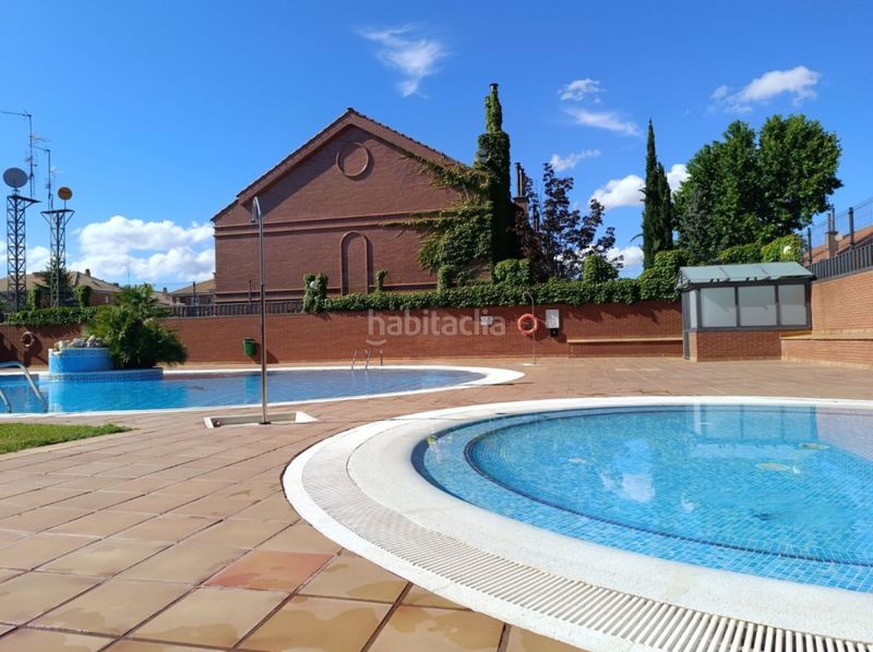 Foto ead2a390-5743-4888-93cf-75d4b38f3842. Casa amb calefacció aparcament piscina a Avenida Madrid Logroño
